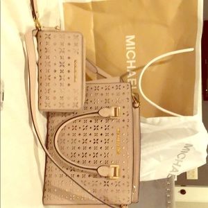 Michael Kors Purse and Matching wallet